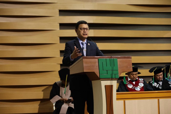 Menavigasi Masa Depan dengan ATMPs Neuroscience Leadership: Taruna Ikrar Inspirasi Ratusan Dosen dan Wisudawan Universitas YARSI