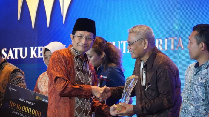 Ketua Umum PJMI Raih  Humas Award 2025,\