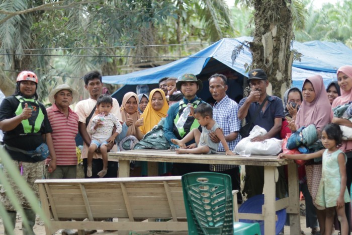 Bantuan Lampu Tenaga Surya dan Layanan Kesehatan Warnai Aksi Kemanusiaan Wahdah Islamiyah di Aceh Tamiang